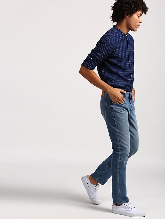 blue light washed jeans - 16028010 - Zoom Image - 4