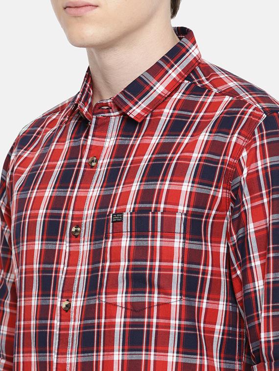 red checkered casual shirt - 16039581 - Zoom Image - 4