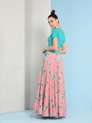 Contrast piping top with floral flared skirt set - 16049442 - Standard Image - 4