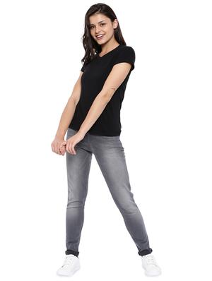 v-neck short sleeved tee - 16049928 - Standard Image - 4