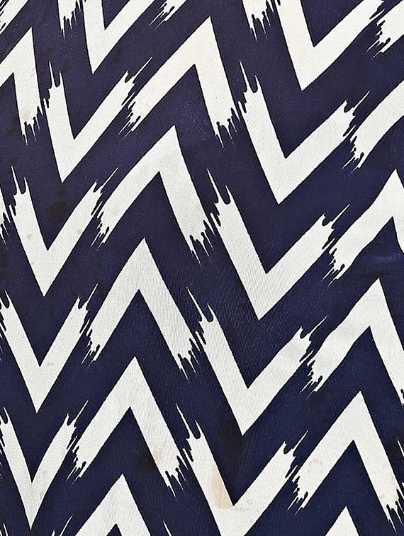 crew neck chevron crop top - 16054704 - Zoom Image - 4