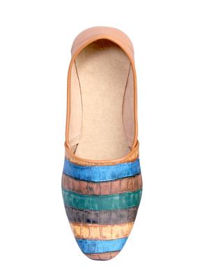 tan leatherette slip on mojaris - 16059716 - Standard Image - 4