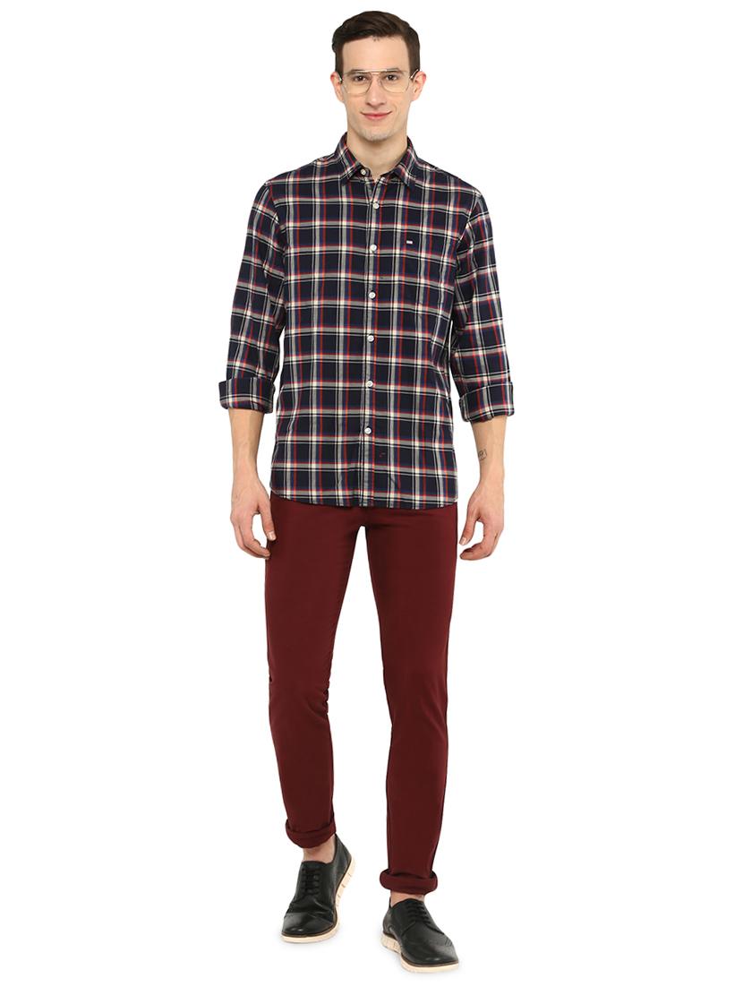 maroon solid chinos - 16065807 - Zoom Image - 4