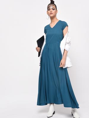 short sleeved flared maxi dress - 16065813 - Standard Image - 4