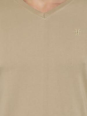beige solid tshirt - 16077631 - Standard Image - 4