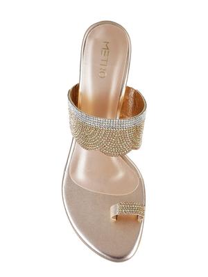 gold one toe sandals - 16084260 - Standard Image - 4