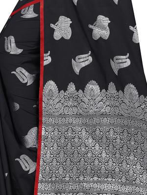 silver conversational motif woven saree with blouse - 16087869 - Standard Image - 4