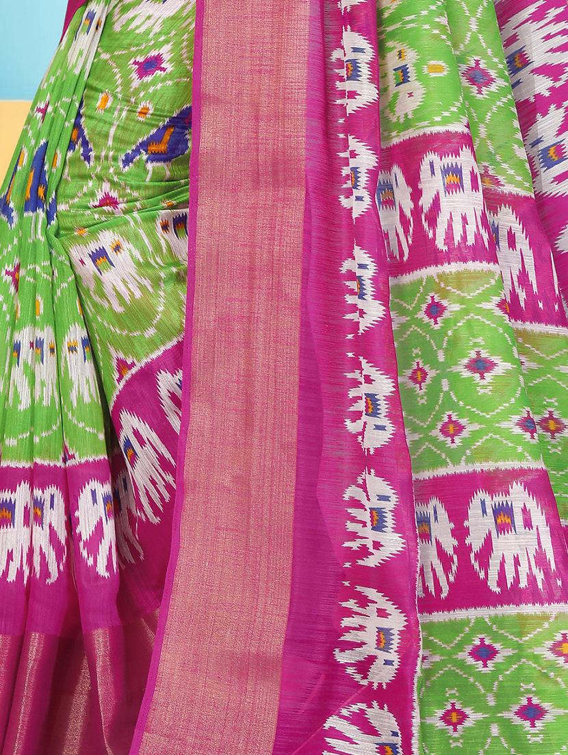 contrast zari border ikat saree with blouse - 16097356 - Zoom Image - 4