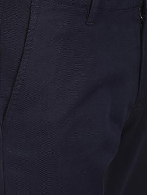 navy blue solid chinos - 16106862 - Standard Image - 4