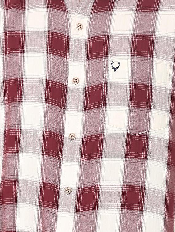 red checkered casual shirt - 16107227 - Zoom Image - 4
