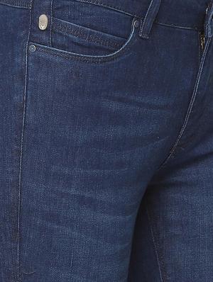 frayed hem cropped jeans - 16108664 - Standard Image - 4