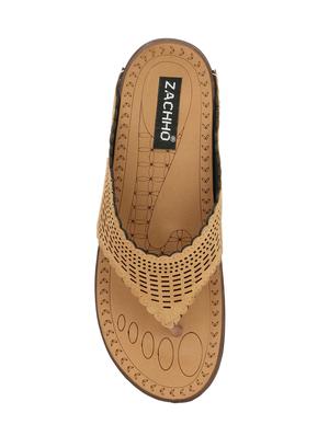 beige toe separator flip flops - 16119682 - Standard Image - 4