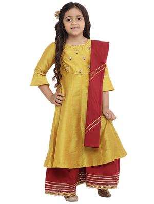 yellow cotton suit set - 16128718 - Standard Image - 4