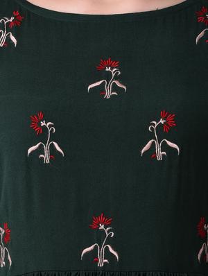 embroidered gathered maxi dress - 16128758 - Standard Image - 4
