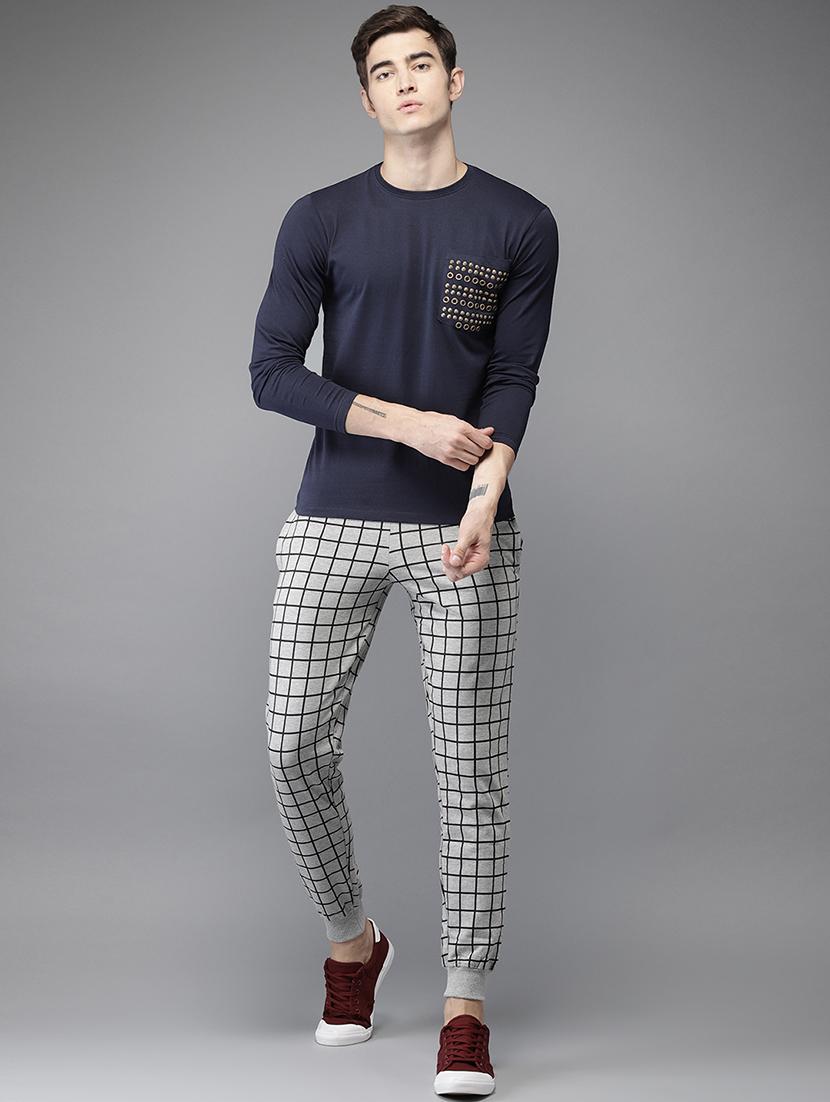 navy blue embellished pocket tshirt - 16140792 - Zoom Image - 4