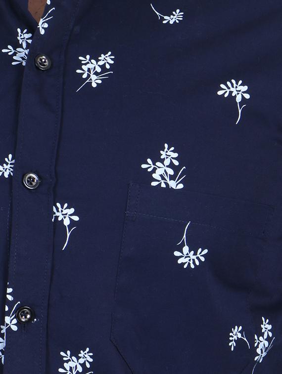 blue floral printed casual shirt - 16141224 - Zoom Image - 4
