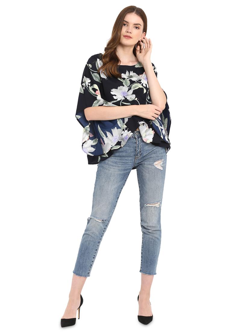 flared sleeved floral asymmetric top - 16159193 - Zoom Image - 4