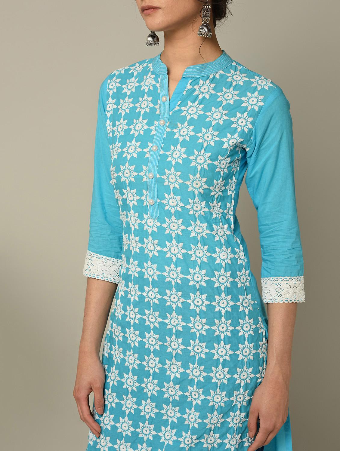 sky blue embroidered straight kurta - 16167262 - Zoom Image - 4