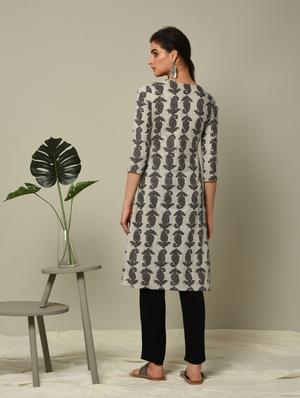 batik embroidered straight kurta - 16167299 - Standard Image - 4