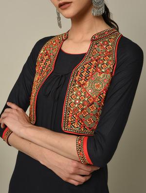 solid a-line kurta with embroidered jacket - 16167307 - Standard Image - 4