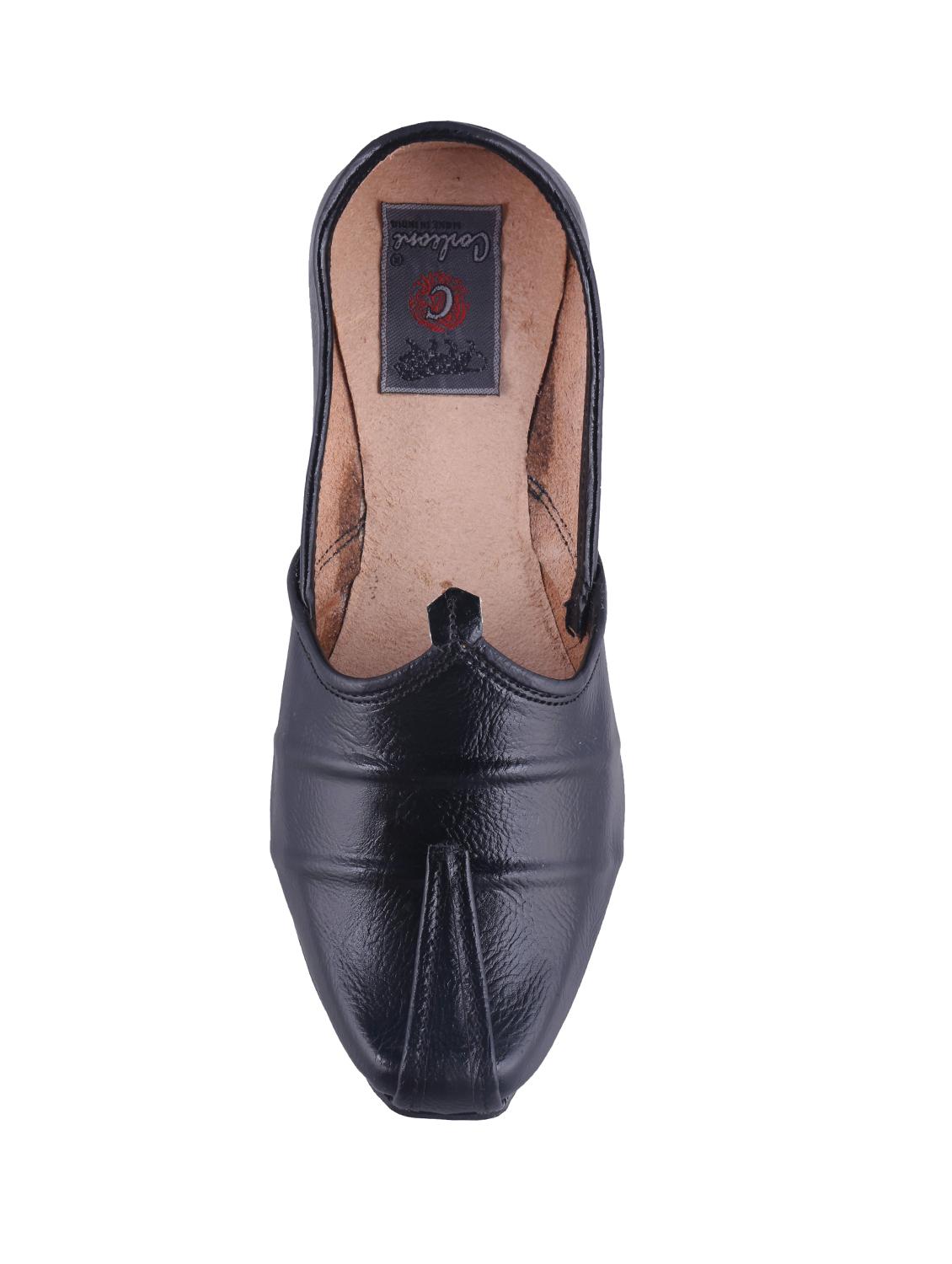 black leather slip on jutis - 16169425 - Zoom Image - 4