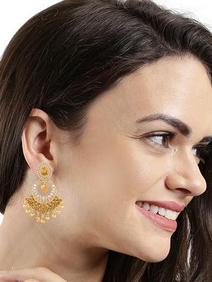gold brass drop earring - 16203104 - Standard Image - 4