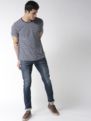blue light washed jeans - 16218062 - Standard Image - 4