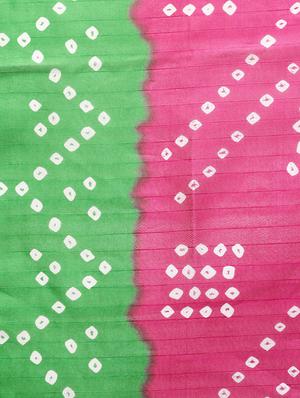 bandhani printed saree with blouse - 16219145 - Standard Image - 4