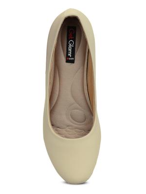 beige slip on pumps - 16239547 - Standard Image - 4