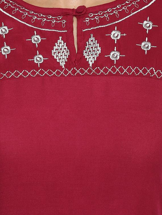Embroidered bell sleeved straight kurta - 16241333 - Zoom Image - 4