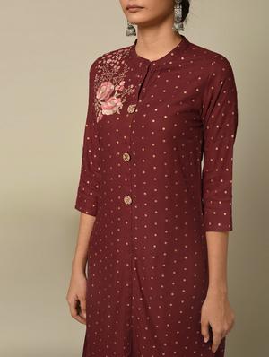 floral embroidered straight kurta - 16245916 - Standard Image - 4