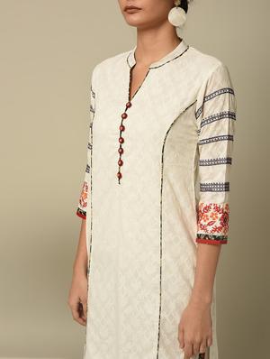 embroidered straight kurta - 16245957 - Standard Image - 4