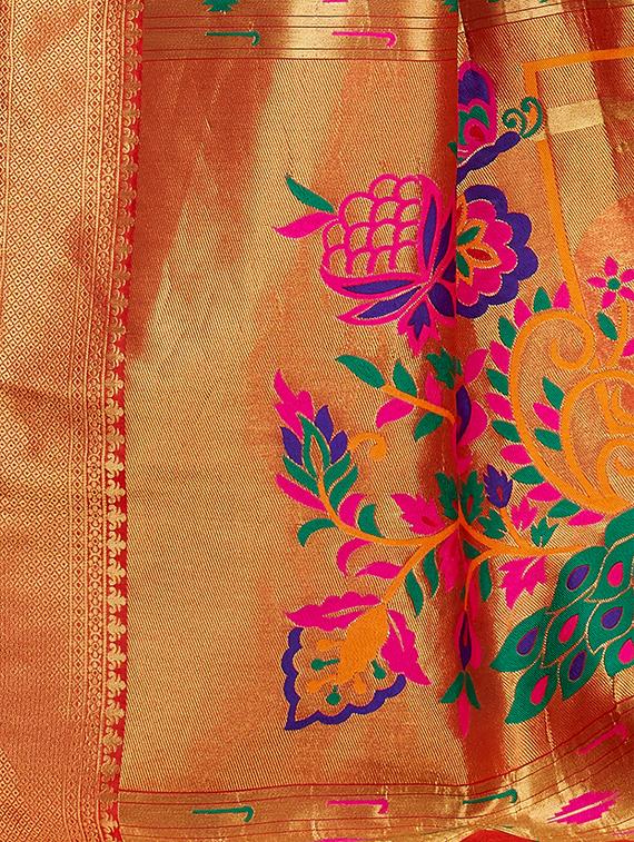 contrast zari border woven saree with blouse - 16256578 - Zoom Image - 4