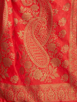 contrast zari border woven saree with blouse - 16256588 - Standard Image - 4