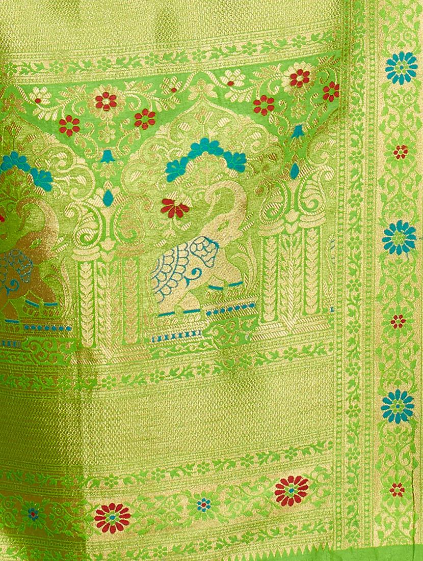 contrast zari border woven saree with blouse - 16258959 - Zoom Image - 4