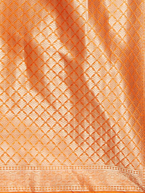contrast zari border woven saree with blouse - 16258963 - Zoom Image - 4