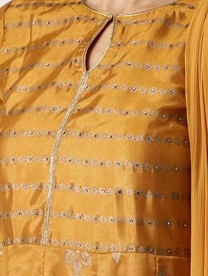 Foil print churidaar set - 16261476 - Standard Image - 4