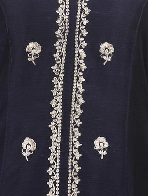 Embroidered A-line kurta - 16261529 - Standard Image - 4