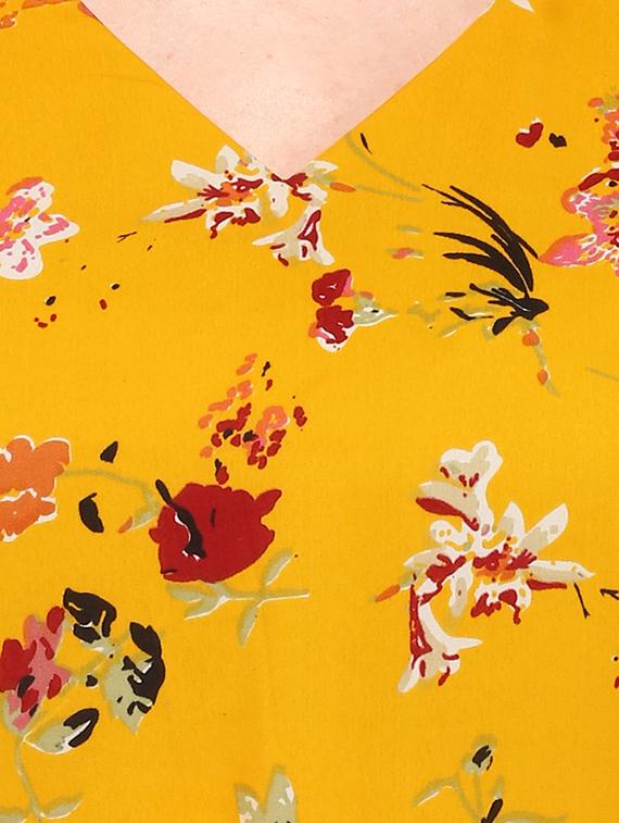 V-neck floral top - 16286159 - Zoom Image - 4