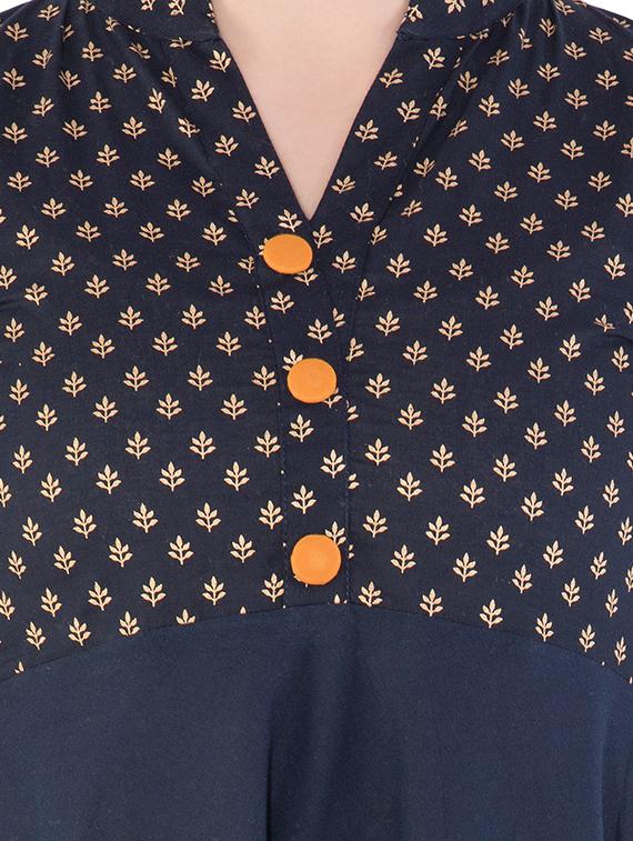foil printed high-low kurta - 16302922 - Zoom Image - 4