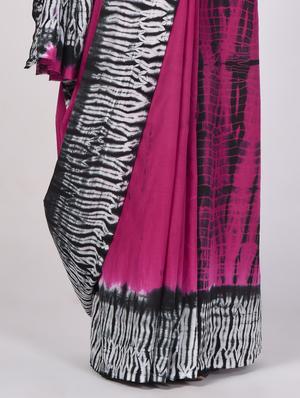 contrast border tie & dye saree with blouse - 16320679 - Standard Image - 4