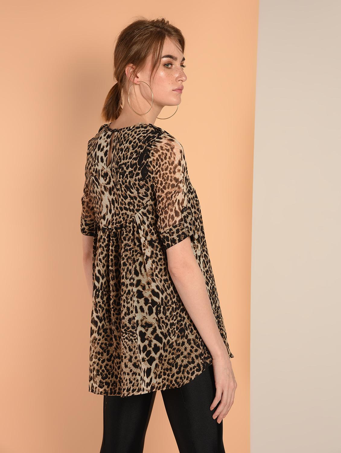 gathered detail animal top - 16342209 - Zoom Image - 4