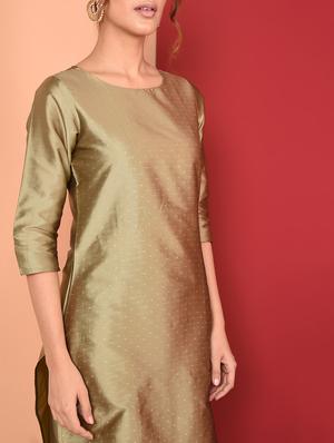 zari motifs straight kurta - 16350329 - Standard Image - 4
