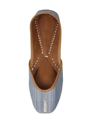 blue slip on jutis - 16355001 - Standard Image - 4