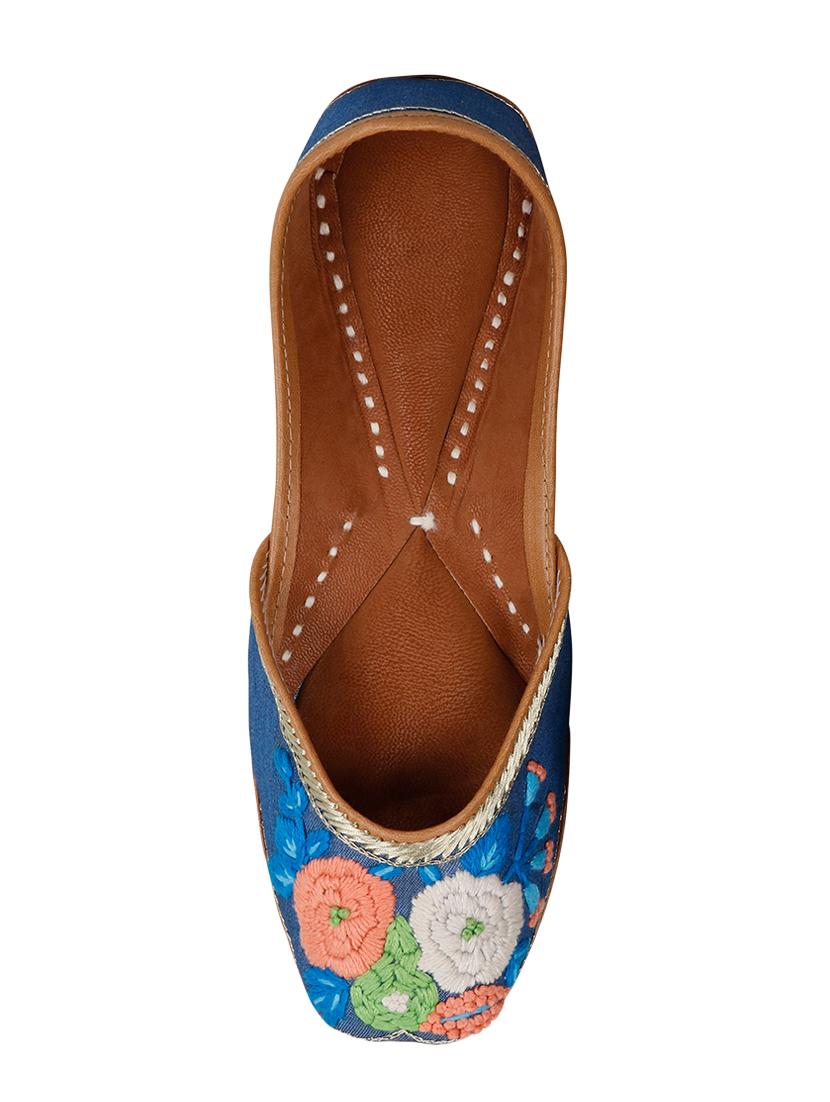 blue slip on jutis - 16355030 - Zoom Image - 4