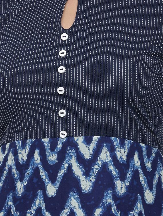 indigo a-line kurta - 16366456 - Zoom Image - 4