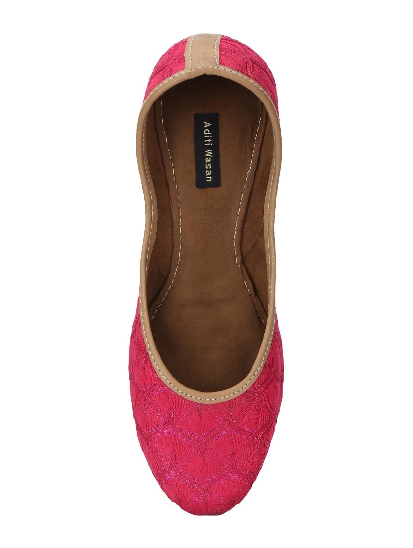magenta slip on jutis - 16368111 - Zoom Image - 4