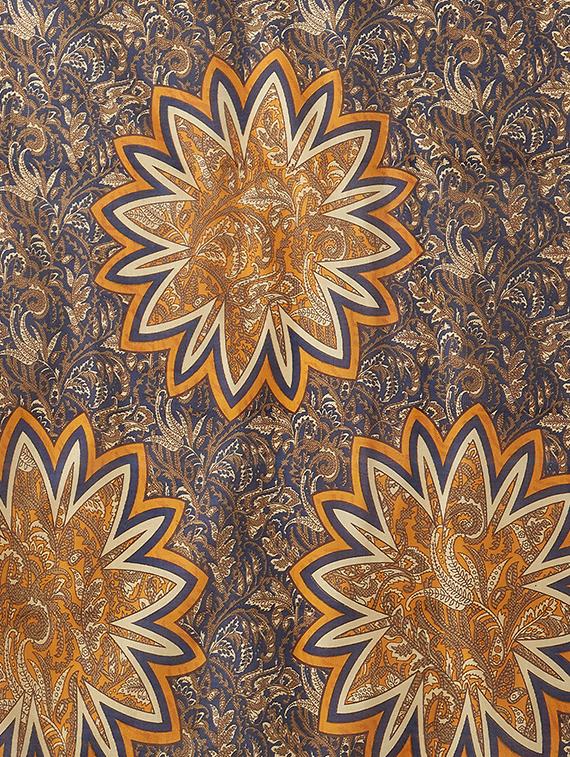 floral printed saree with blouse - 16377902 - Zoom Image - 4