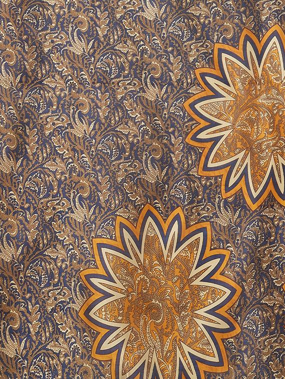 floral printed saree with blouse - 16377903 - Zoom Image - 4