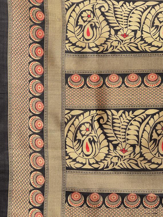 floral printed saree with blouse - 16380828 - Zoom Image - 4